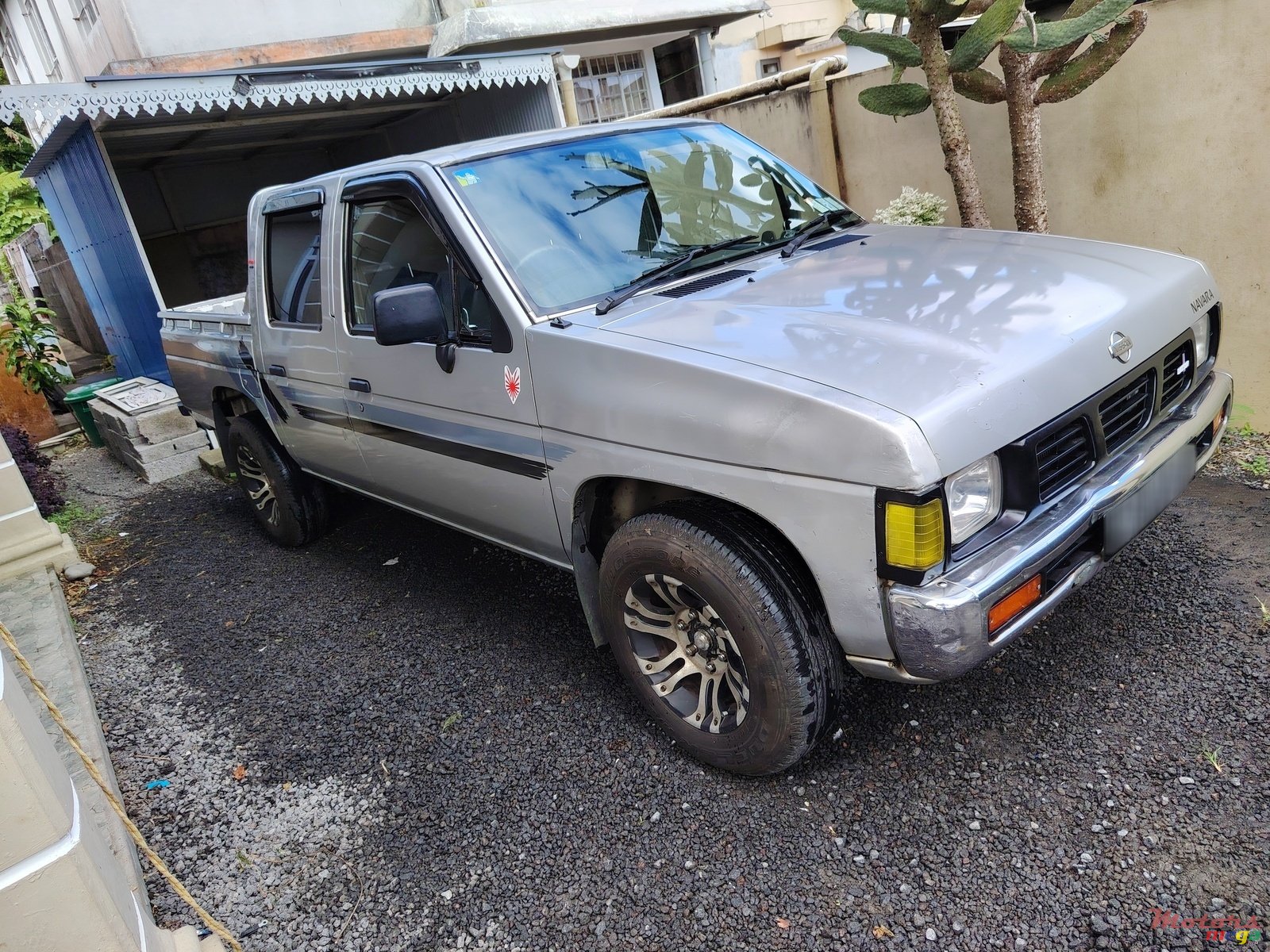 1997' Nissan Pickup photo #2