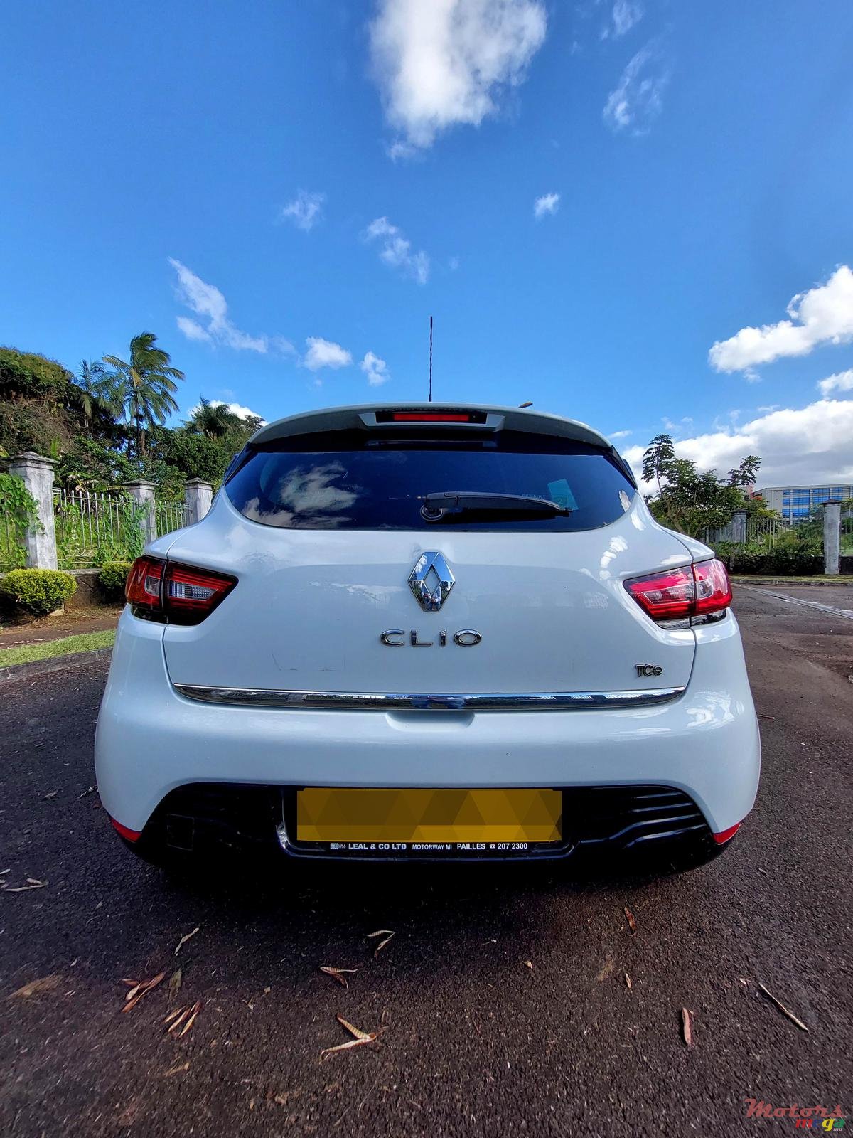 2015' Renault Clio photo #3