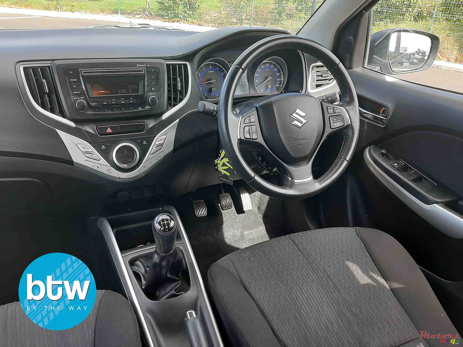 2016' Suzuki Baleno photo #6