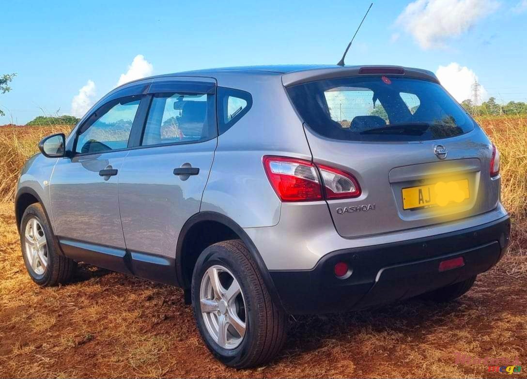 2014' Nissan Qashqai photo #1