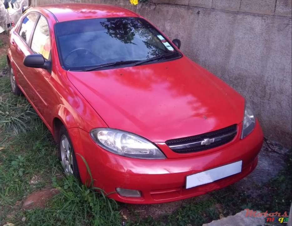 2006' Chevrolet Optra photo #2