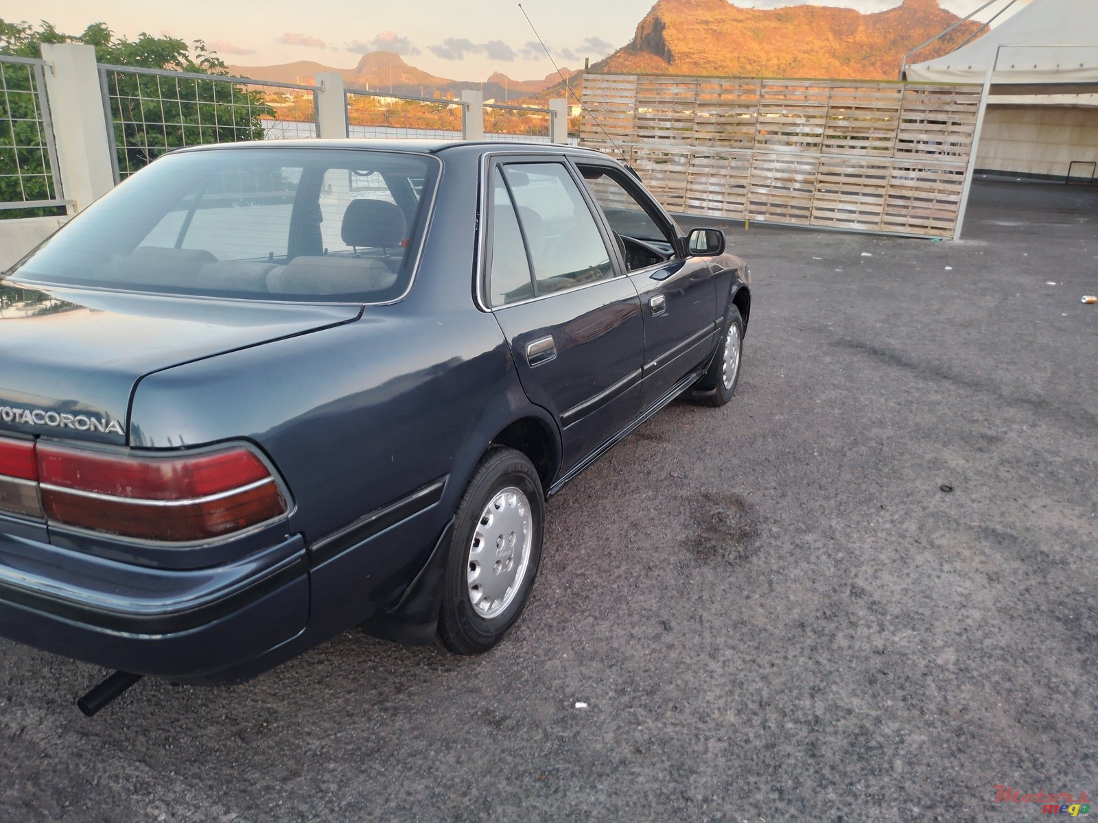 1990' Toyota Corona photo #1