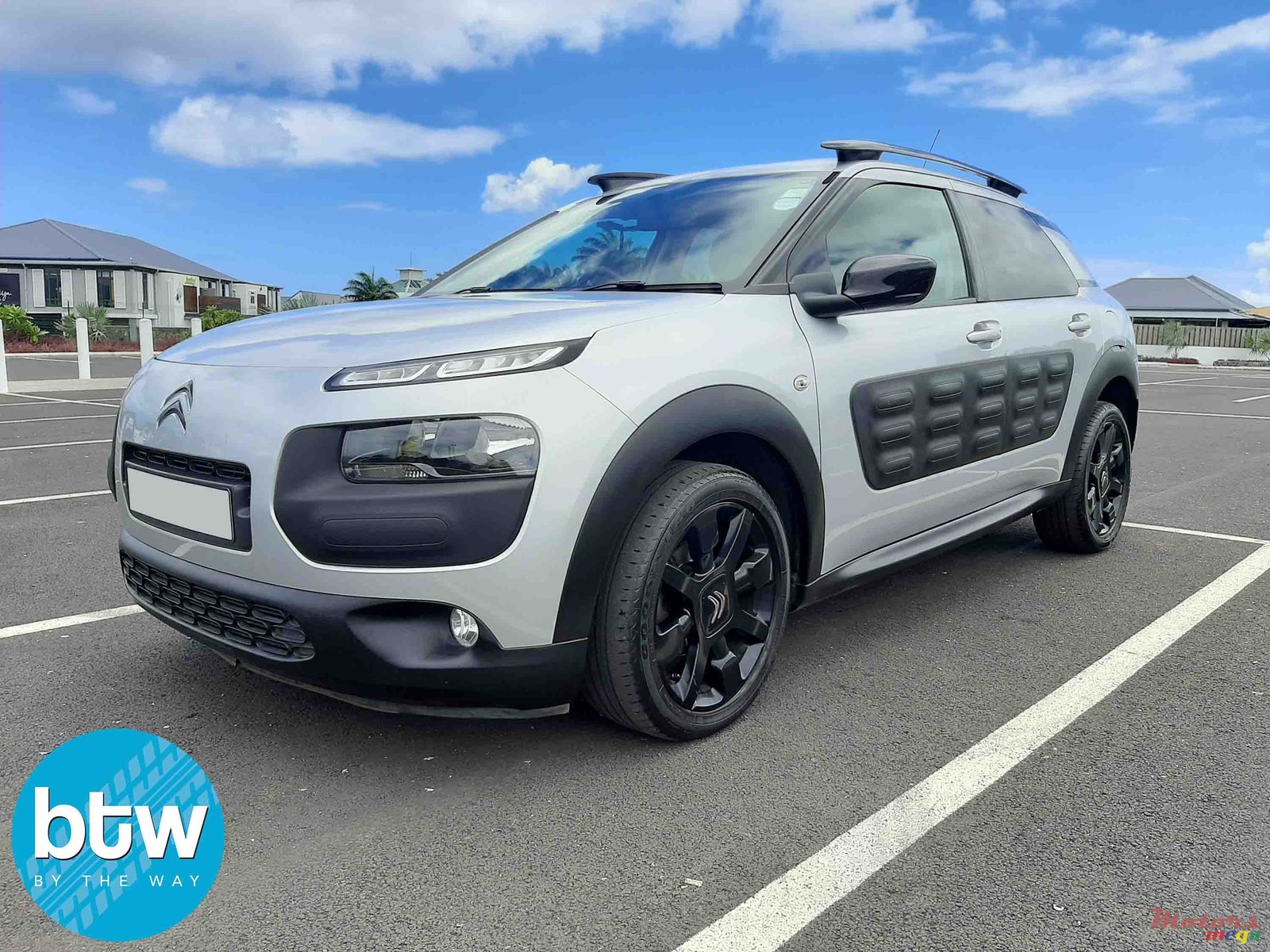 2018' Citroen C4 photo #2