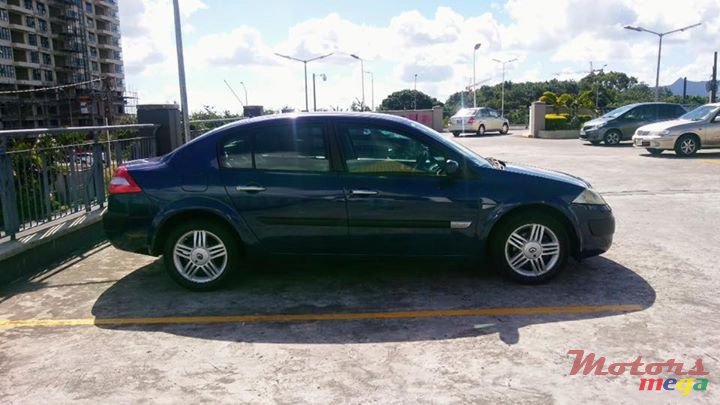 2004' Renault Megane Berline 2 photo #4