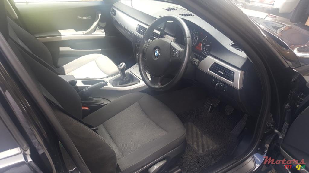 2008' BMW 3 Series photo #4