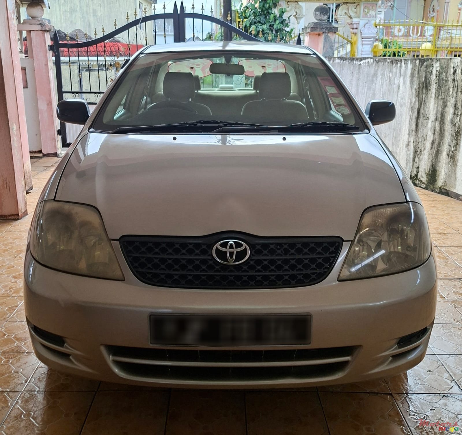 2004' Toyota Corolla photo #2