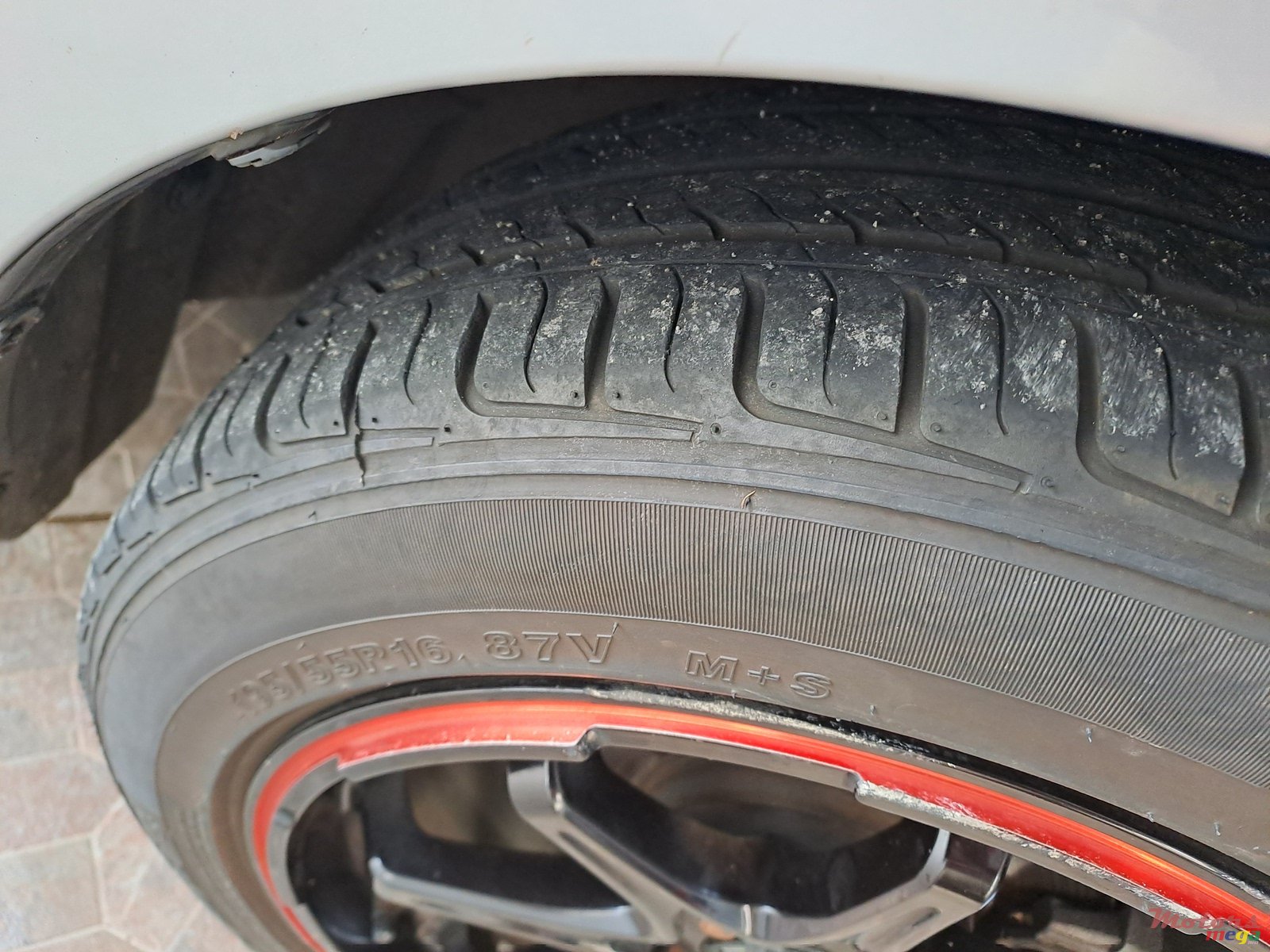 2012' Suzuki Swift photo #6