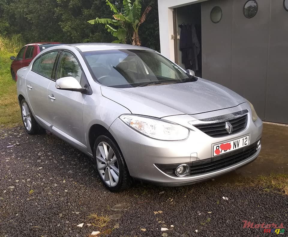 2012' Renault Fluence 1.6L MANUAL photo #1