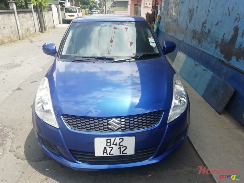 2012' Suzuki Swift photo #3