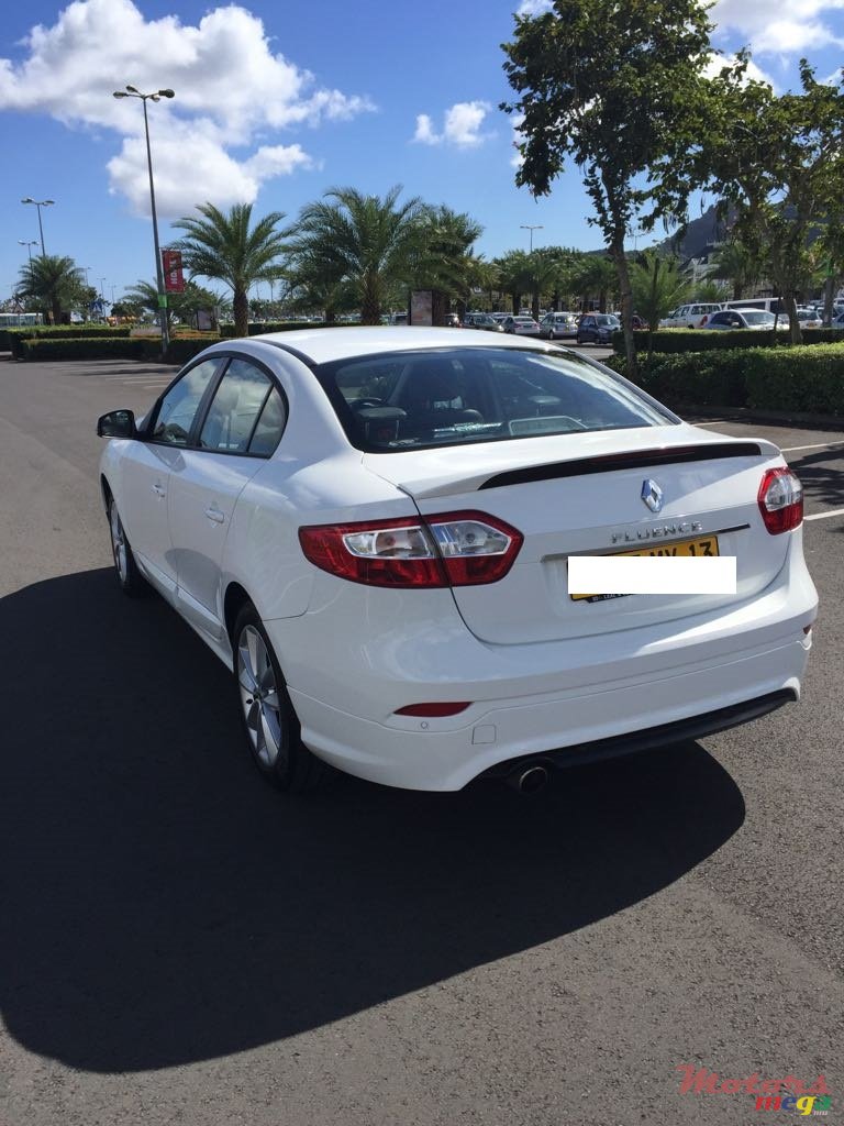 2013' Renault Fluence photo #3