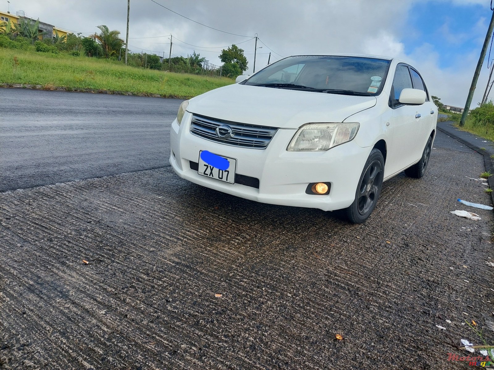 2007' Toyota Axio photo #1