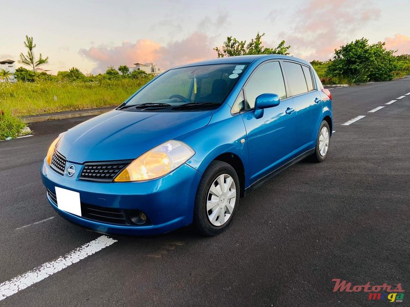 2005' Nissan Tiida photo #4
