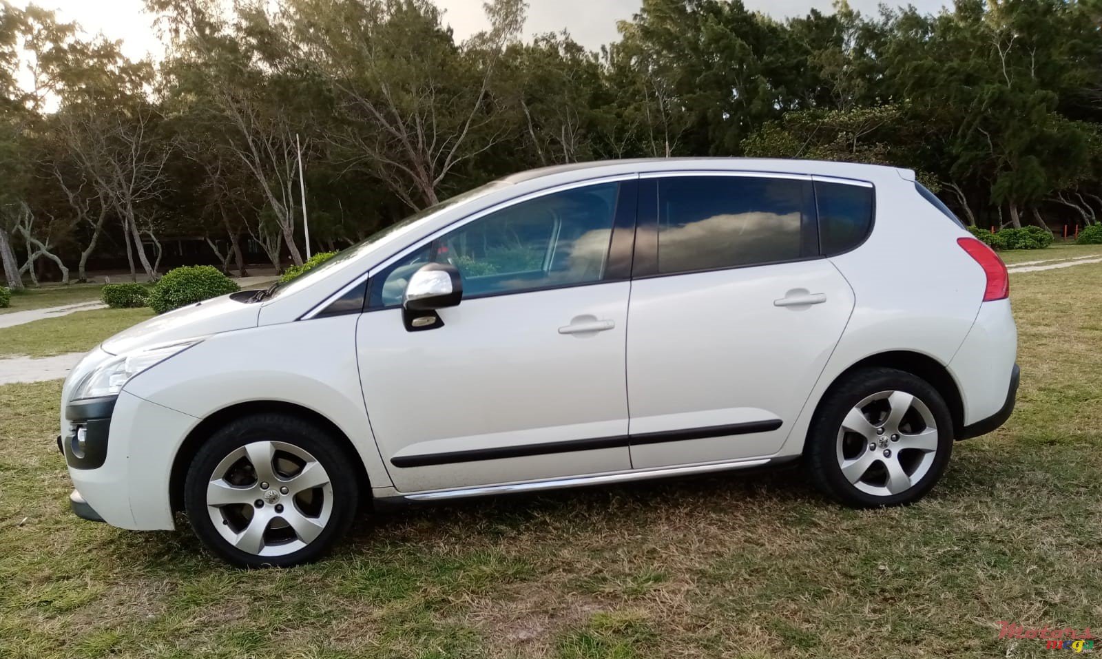 2014' Peugeot 3008 photo #6