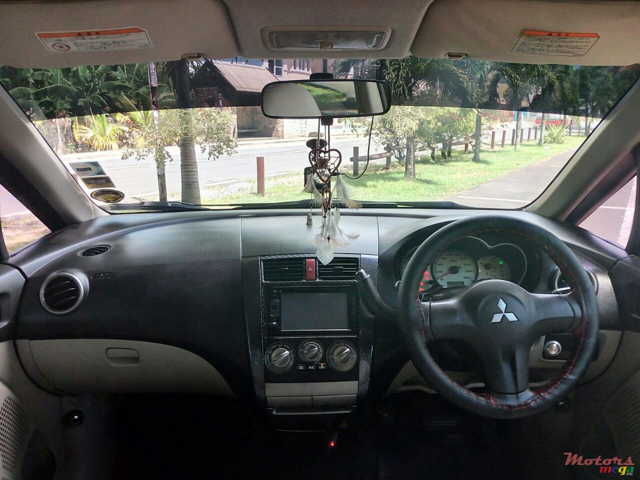 2003' Mitsubishi Colt photo #7