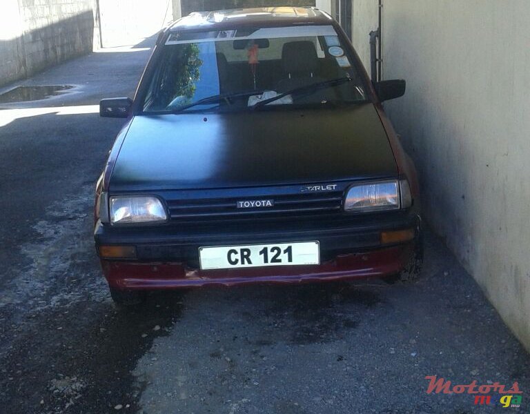 1988' Toyota Starlet photo #2