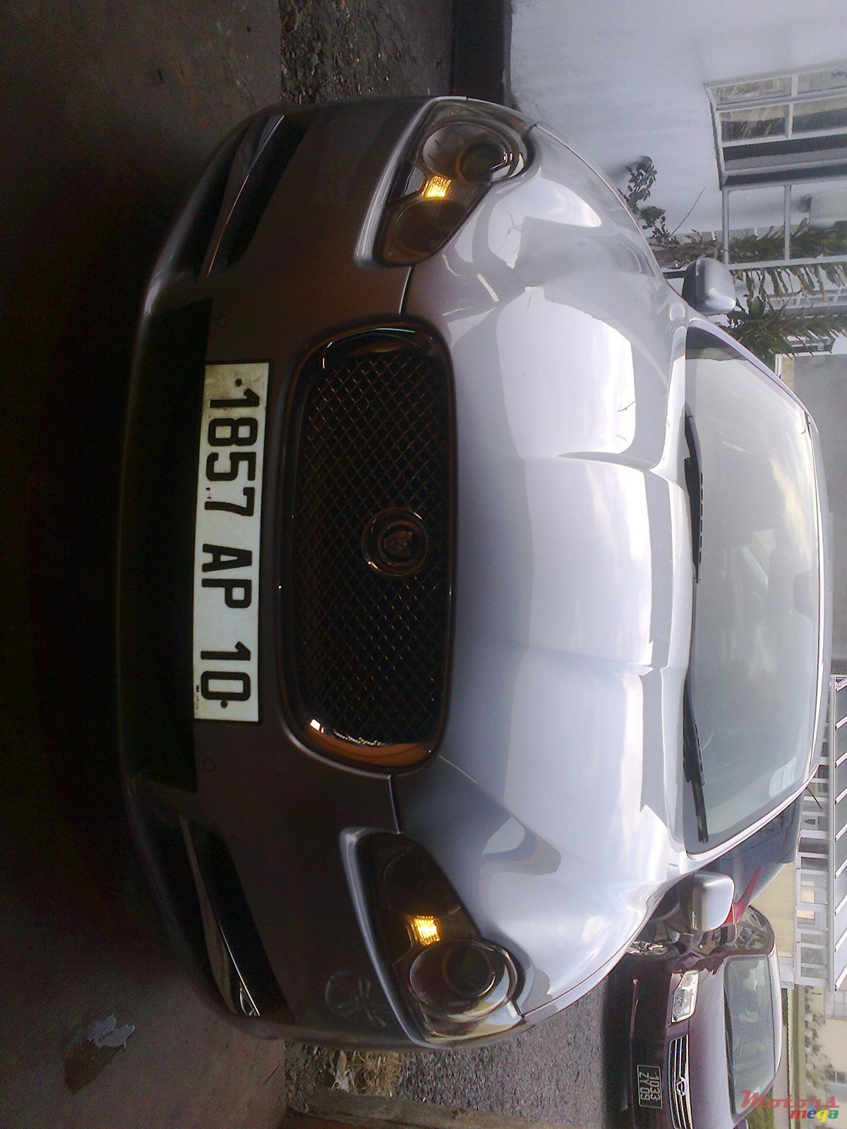 2010' Jaguar XF 3.0 V6 photo #1