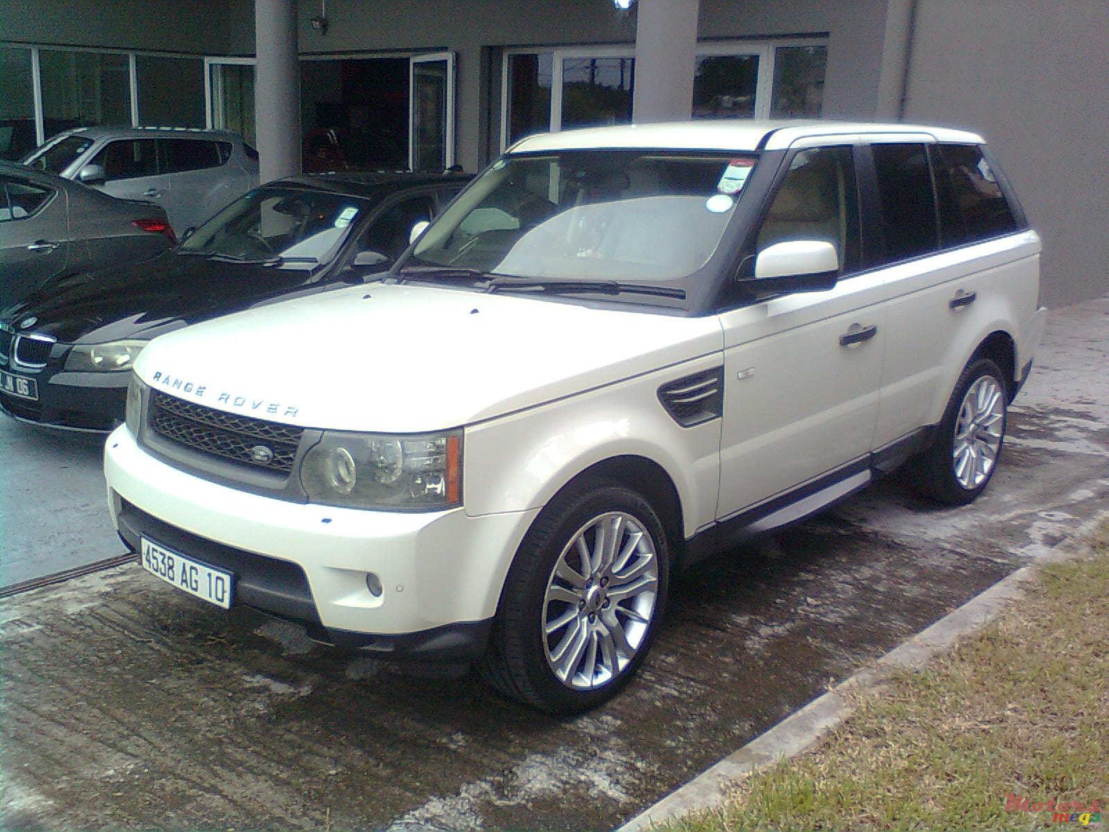 2010' Land Rover Range Rover Sport HSE SPORT photo #1