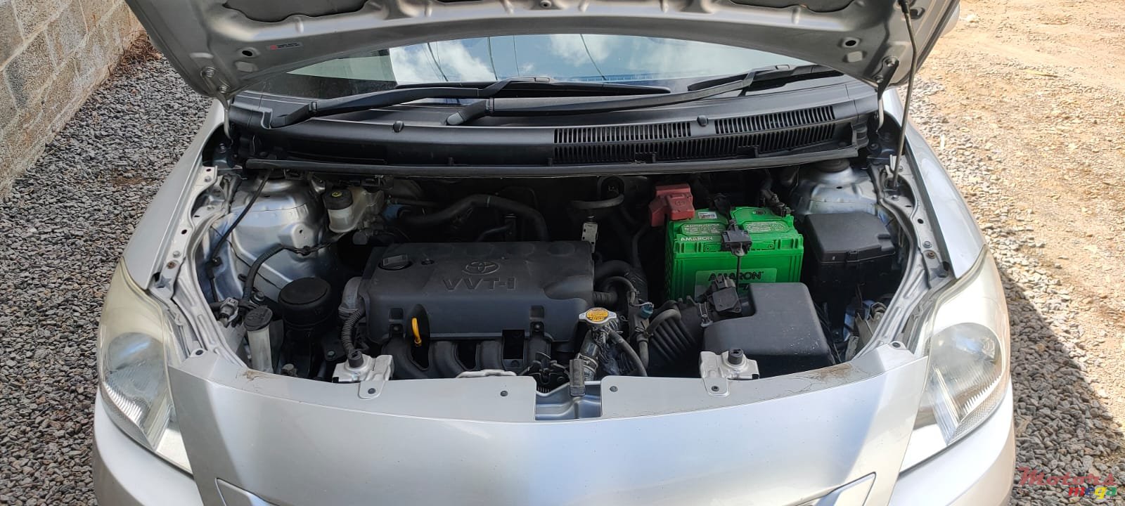 2013' Toyota Yaris photo #4