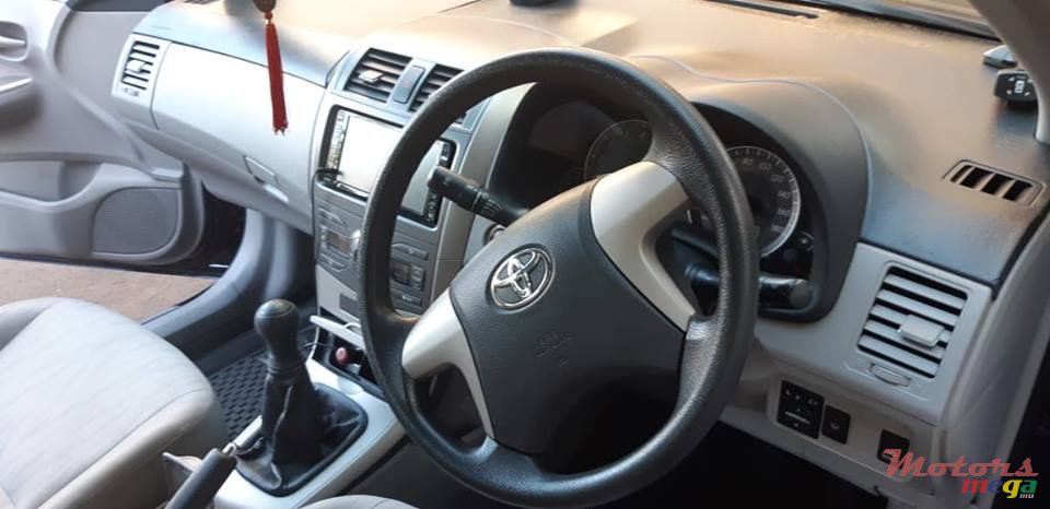 2008' Toyota Axio G photo #3