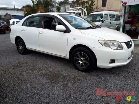 2006' Toyota Axio photo #1