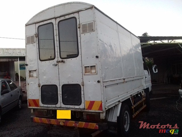 1995' Toyota Dyna photo #6