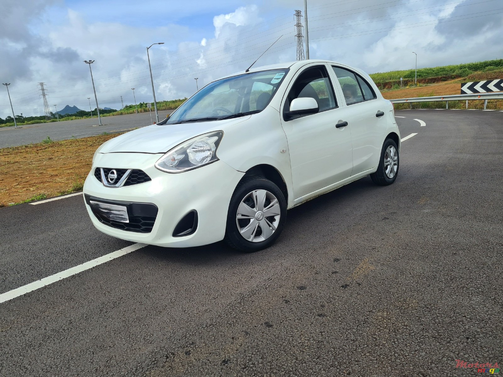 2017' Nissan Micra photo #2