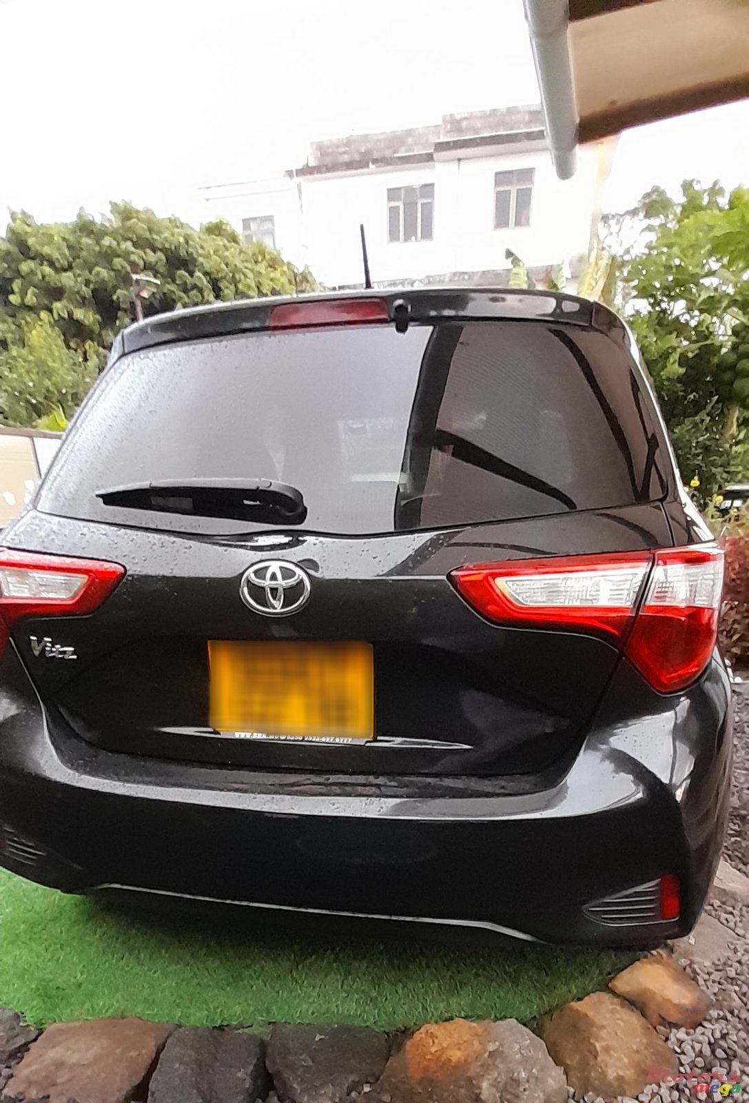 2018' Toyota Vitz photo #2