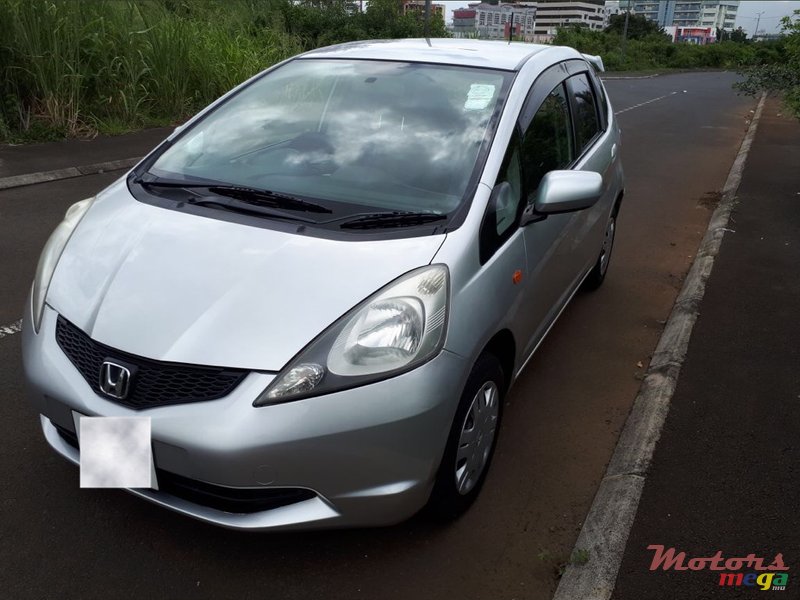 2008' Honda Fit photo #1