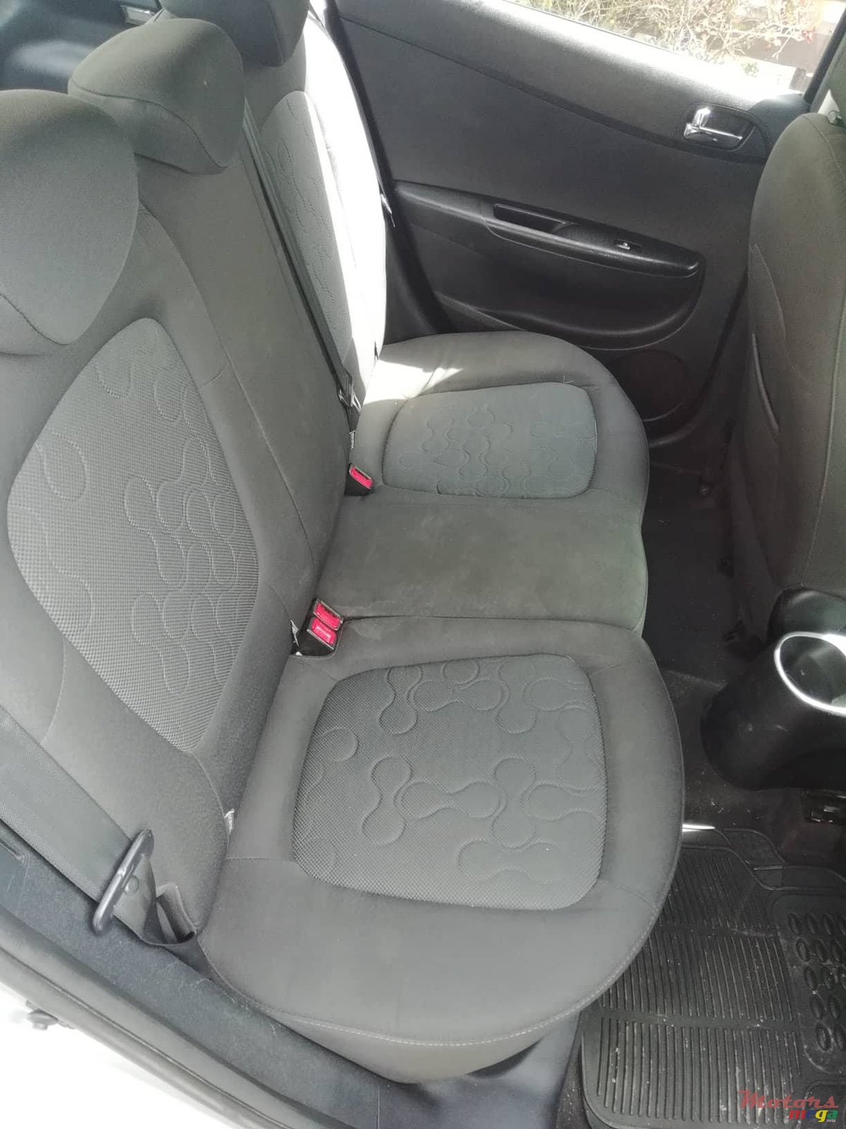 2011' Hyundai i20 photo #5