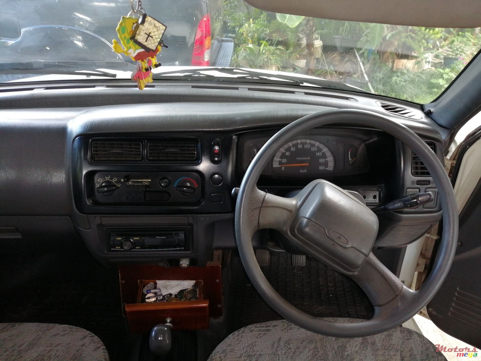 1999' Mitsubishi L 200 photo #1