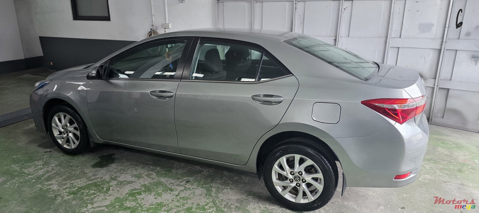 2019' Toyota Corolla photo #3