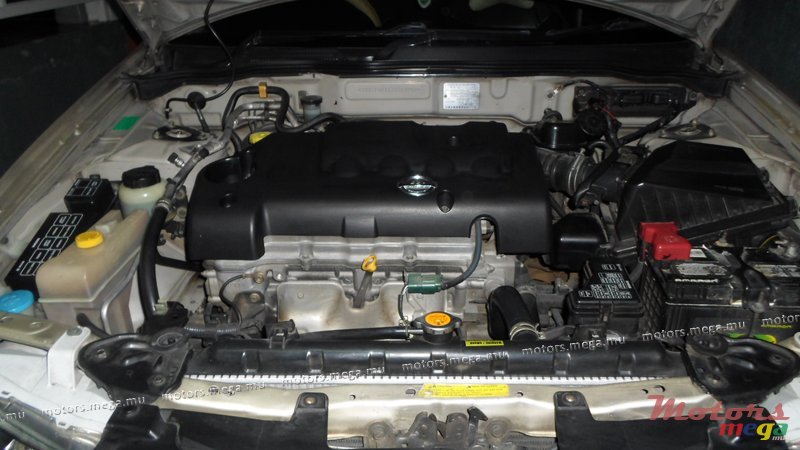 2004' Nissan photo #6