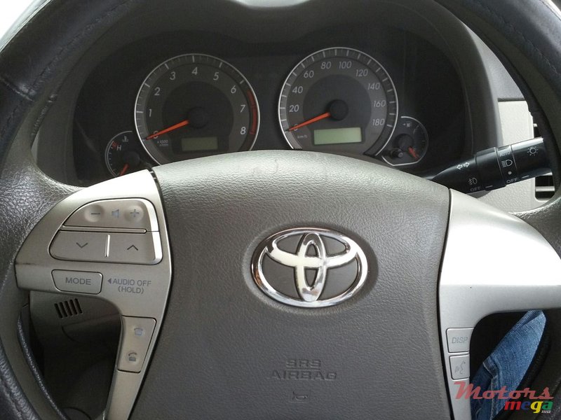 2011' Toyota Axio photo #3