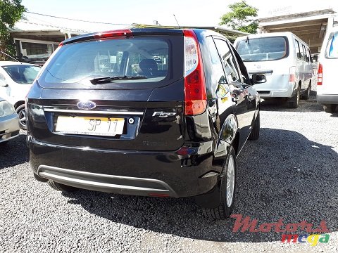 2011' Ford Figo photo #6