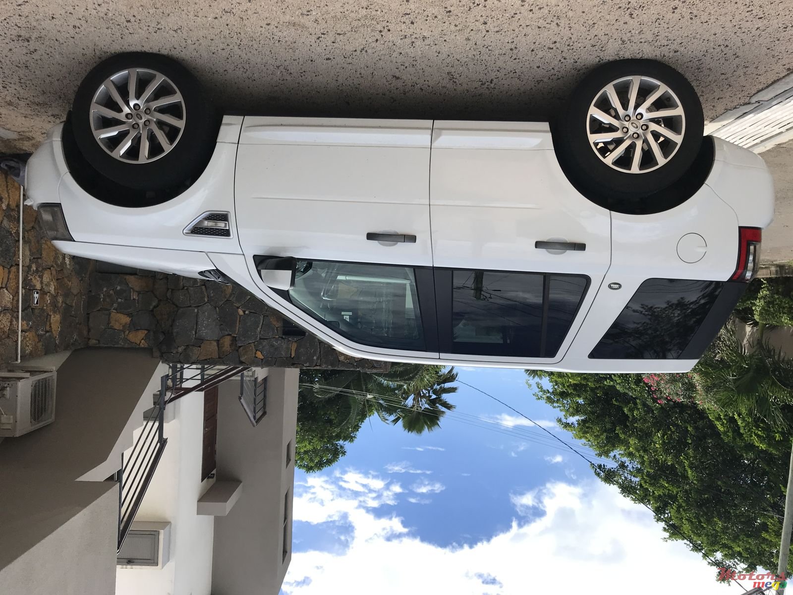 2013' Land Rover Freelander Freelander 2 SD4 photo #2