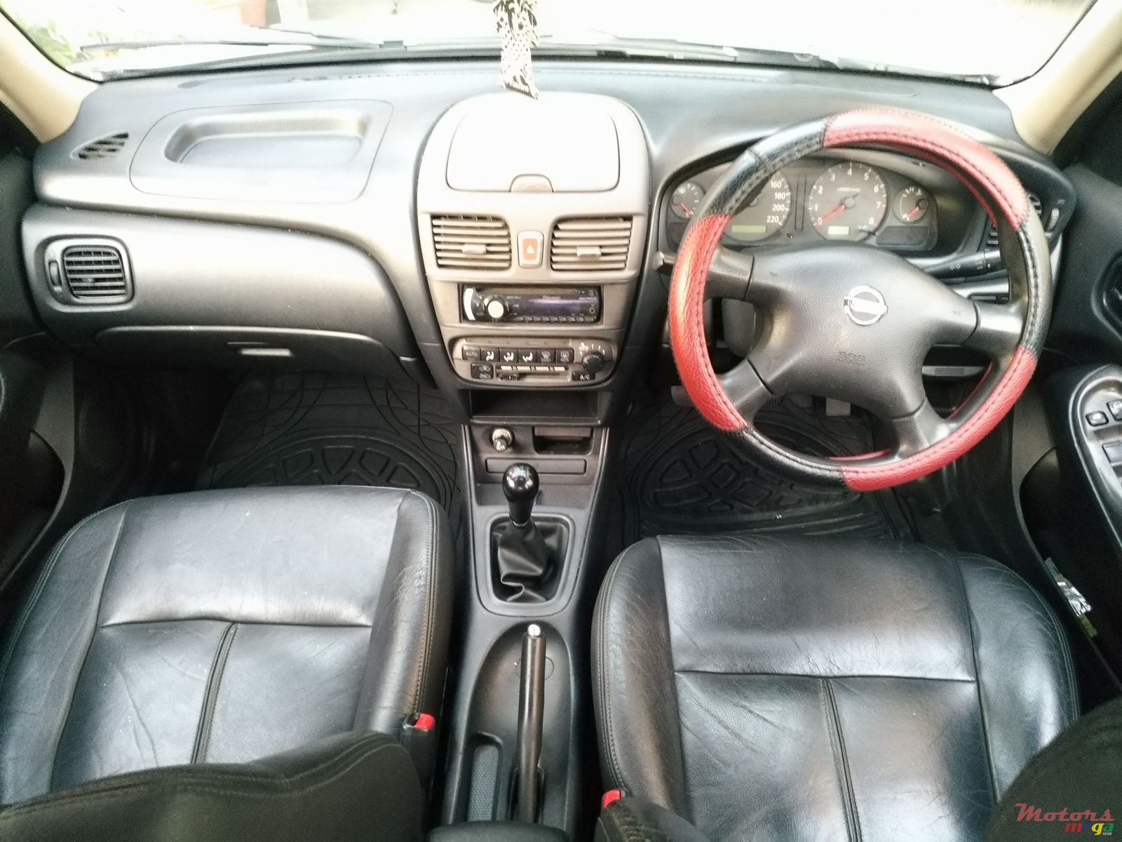 2004' Nissan Sunny N17 photo #4