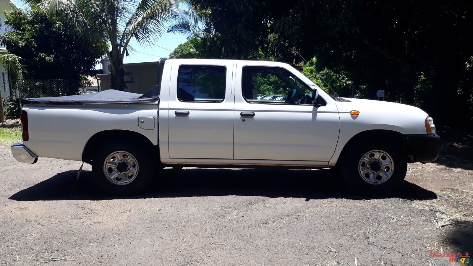 2013' Nissan Navara 2.7 NP300 D22 photo #6