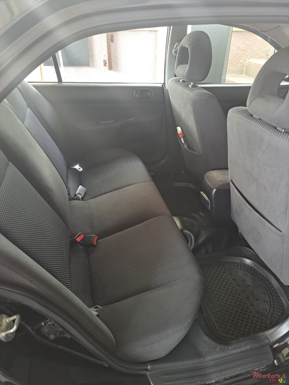 2008' Mitsubishi Lancer Evolution photo #5