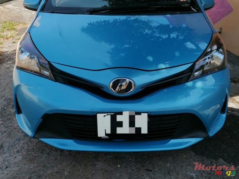 2014' Toyota Vitz photo #1