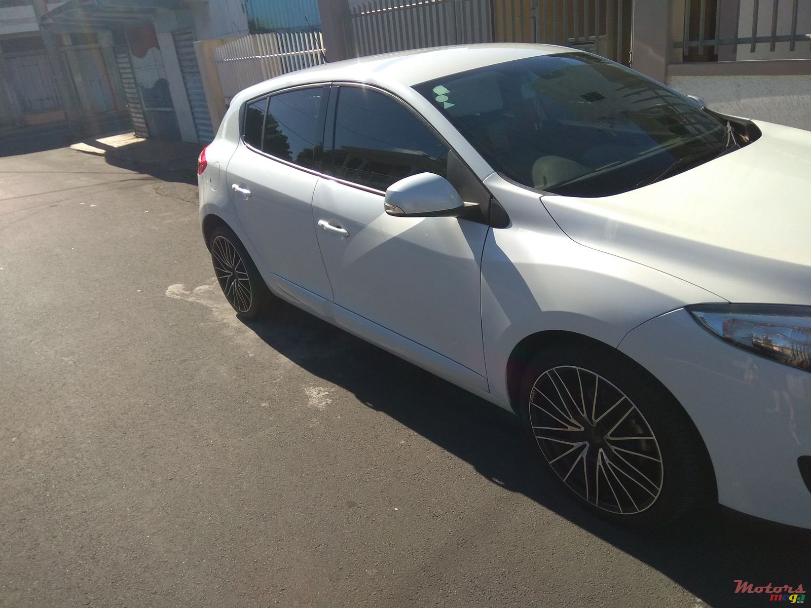 2014' Renault Megane photo #4