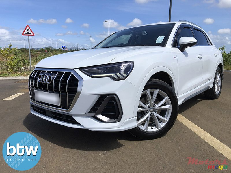 2020' Audi Q3 photo #2