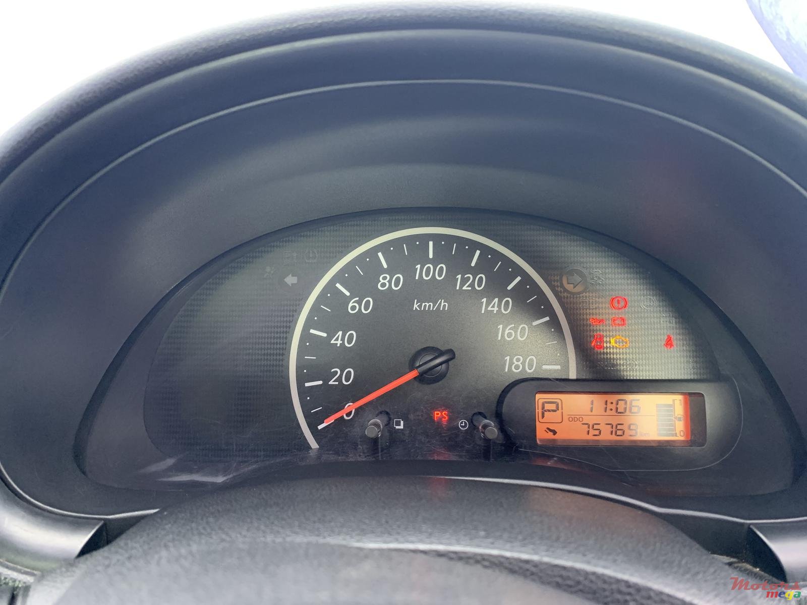 2014' Nissan March photo #6