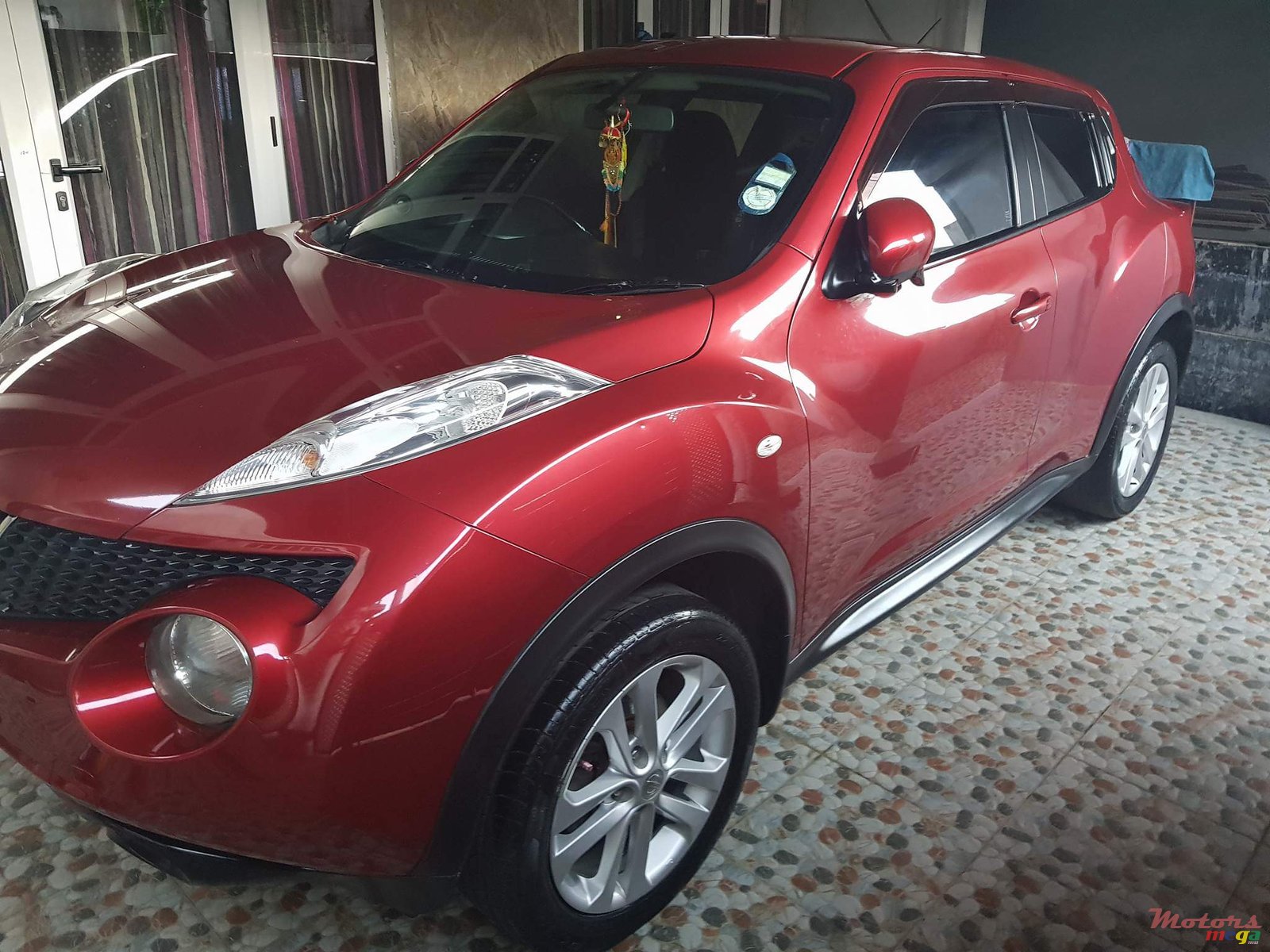 2011' Nissan Juke photo #4