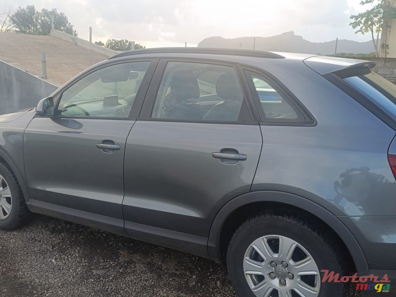 2013' Audi Q3 photo #2