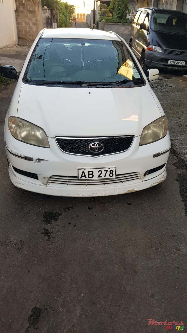 2006' Toyota Verso photo #4