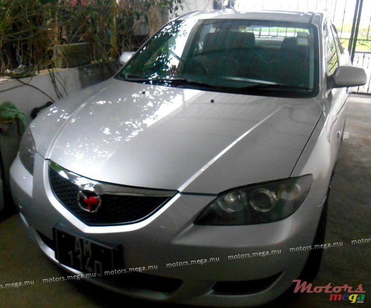 2005' Mazda 3 axela photo #3