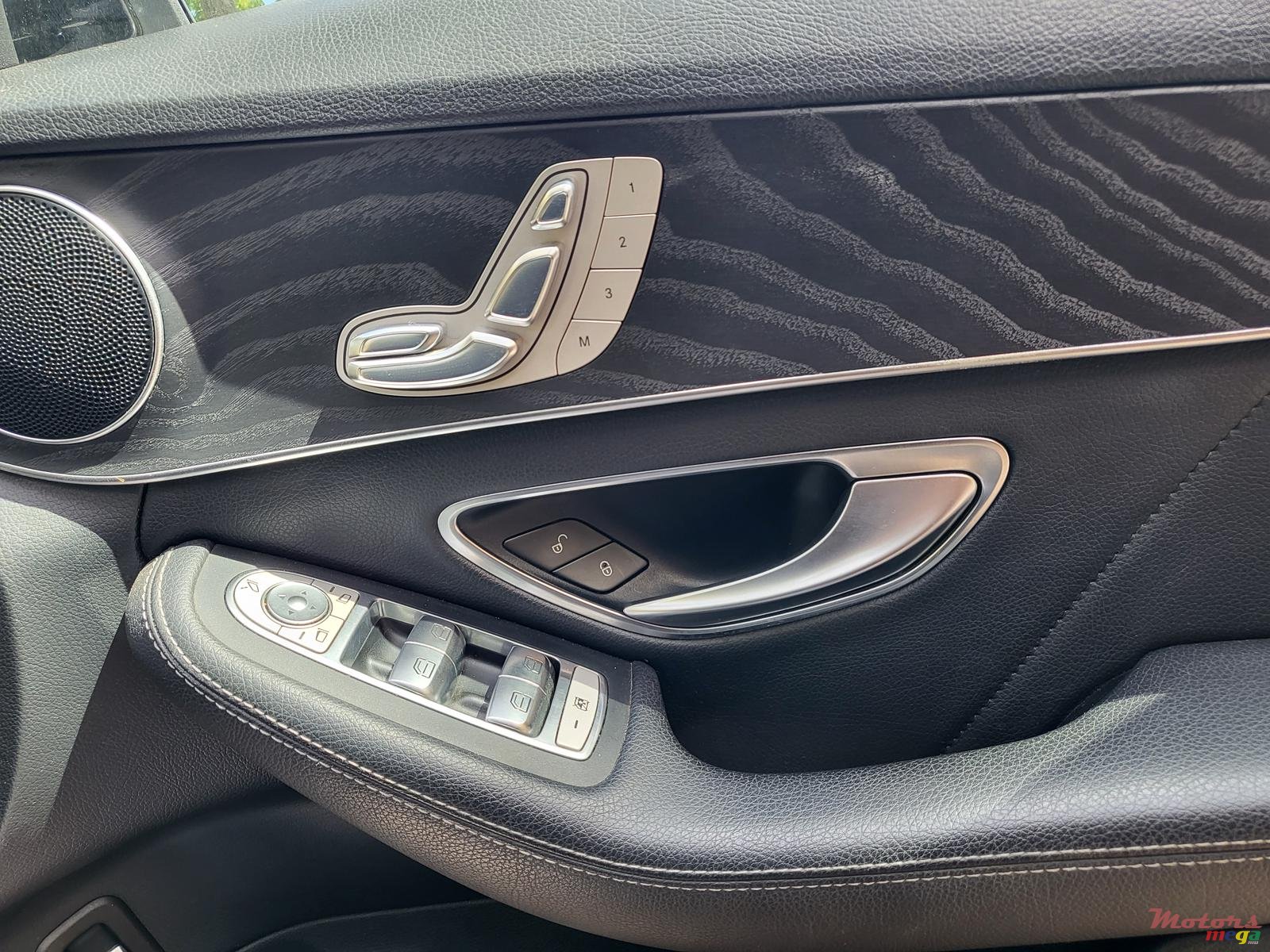 2017' Mercedes-Benz C-Class photo #4