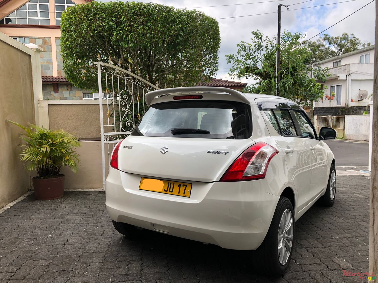 2017' Suzuki Swift photo #4