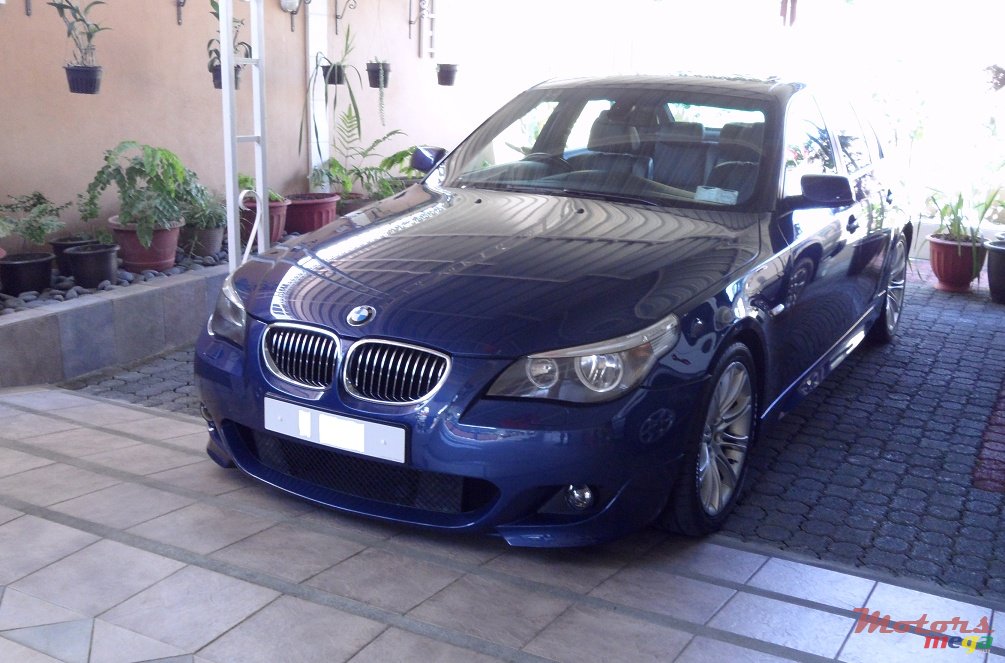 2006' BMW 523 photo #1