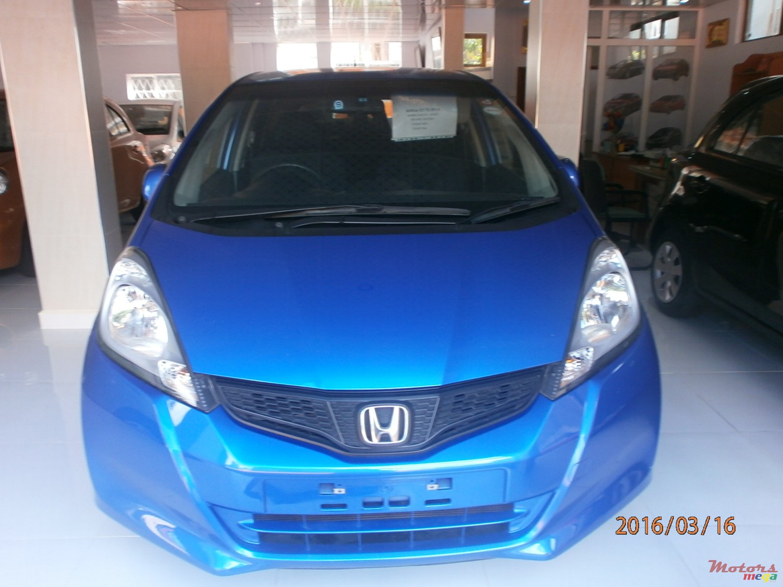 2013' Honda Fit fit photo #1